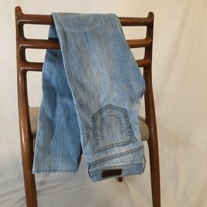 True Religion Faded Light Blue Skinny Jeans 27